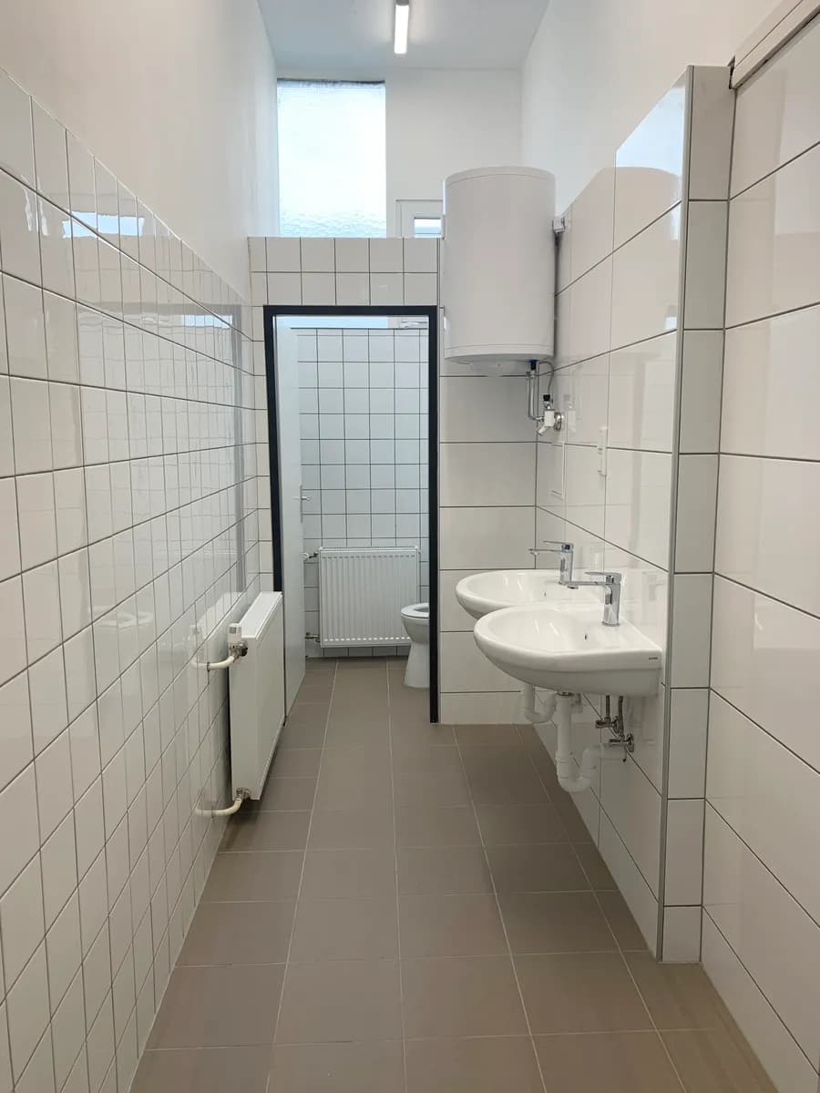 Gewerbeimmobilie mieten in Linz – 325 m², € 4.353 – Bild 26 von 32