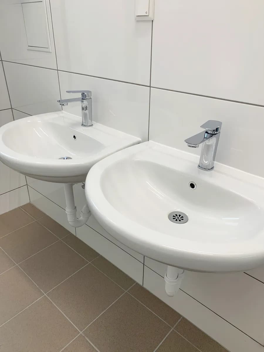 Gewerbeimmobilie mieten in Linz – 325 m², € 4.353 – Bild 28 von 32
