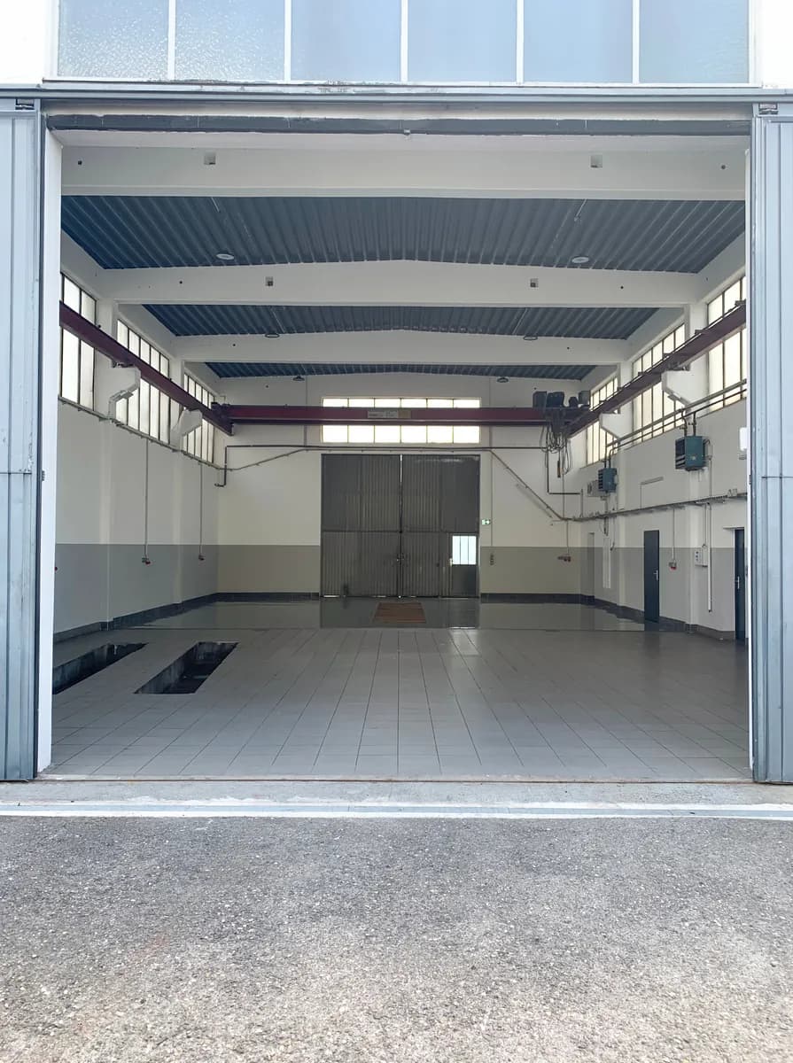 Gewerbeimmobilie mieten in Linz – 325 m², € 4.353 – Bild 31 von 32