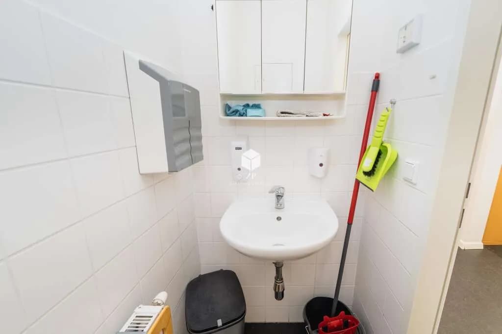 4-Zimmer-Gewerbeimmobilie mieten in Wien – 81 m², € 2.333 – Bild 31 von 40
