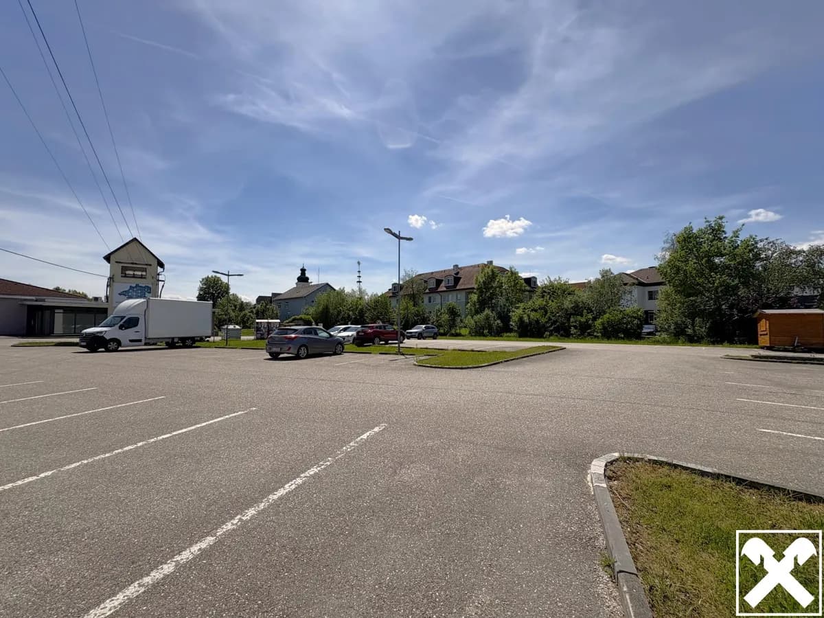 Immobilie mieten in Wels-Land – 836 m², € 4.338 – Bild 16 von 17