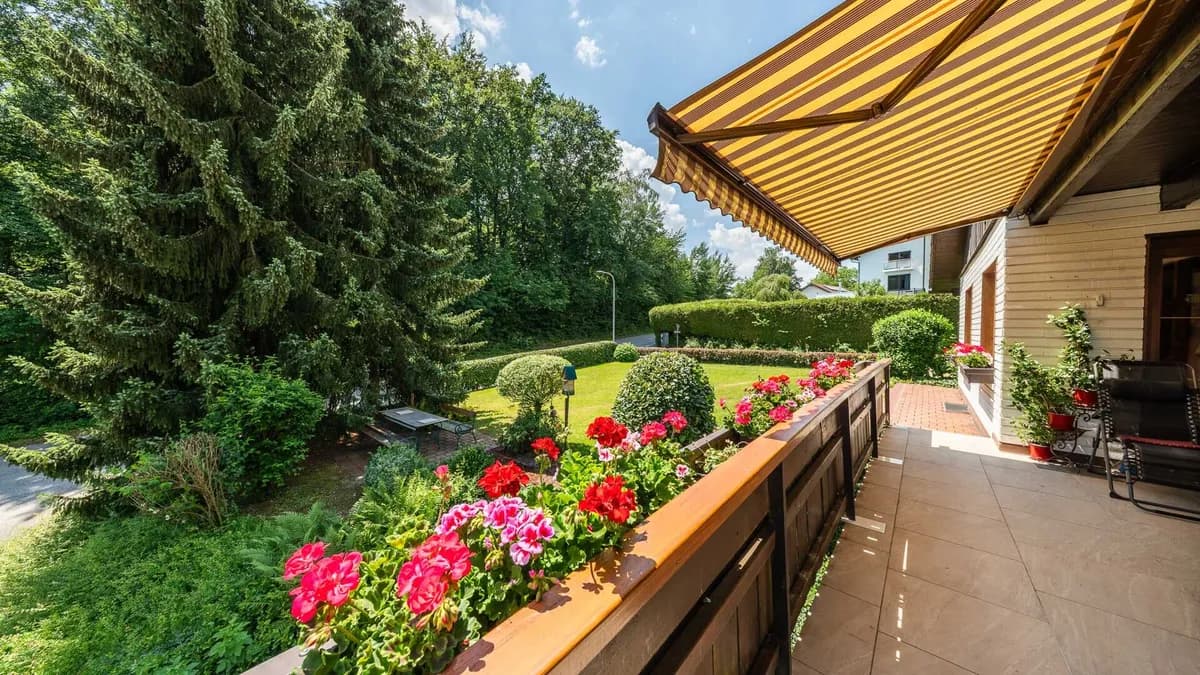 8-Zimmer-Haus kaufen in Vöcklabruck – 230 m², € 520.000 – Bild 4 von 39