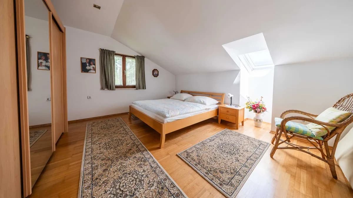 8-Zimmer-Haus kaufen in Vöcklabruck – 230 m², € 520.000 – Bild 18 von 39