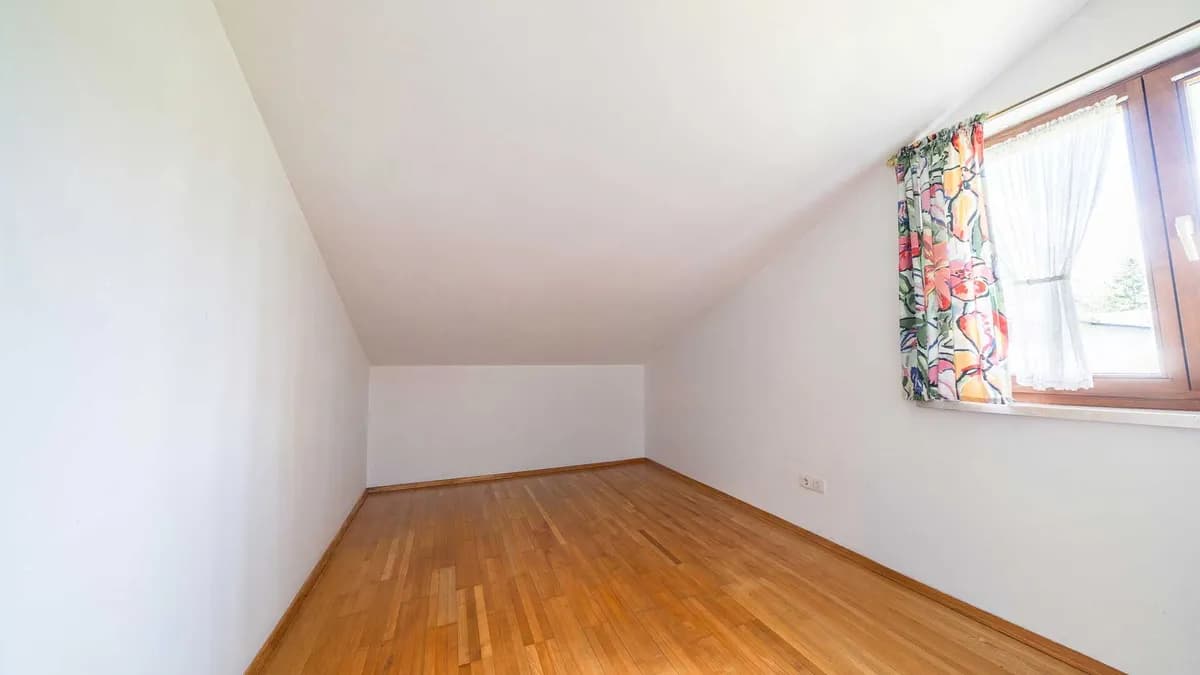 8-Zimmer-Haus kaufen in Vöcklabruck – 230 m², € 520.000 – Bild 19 von 39