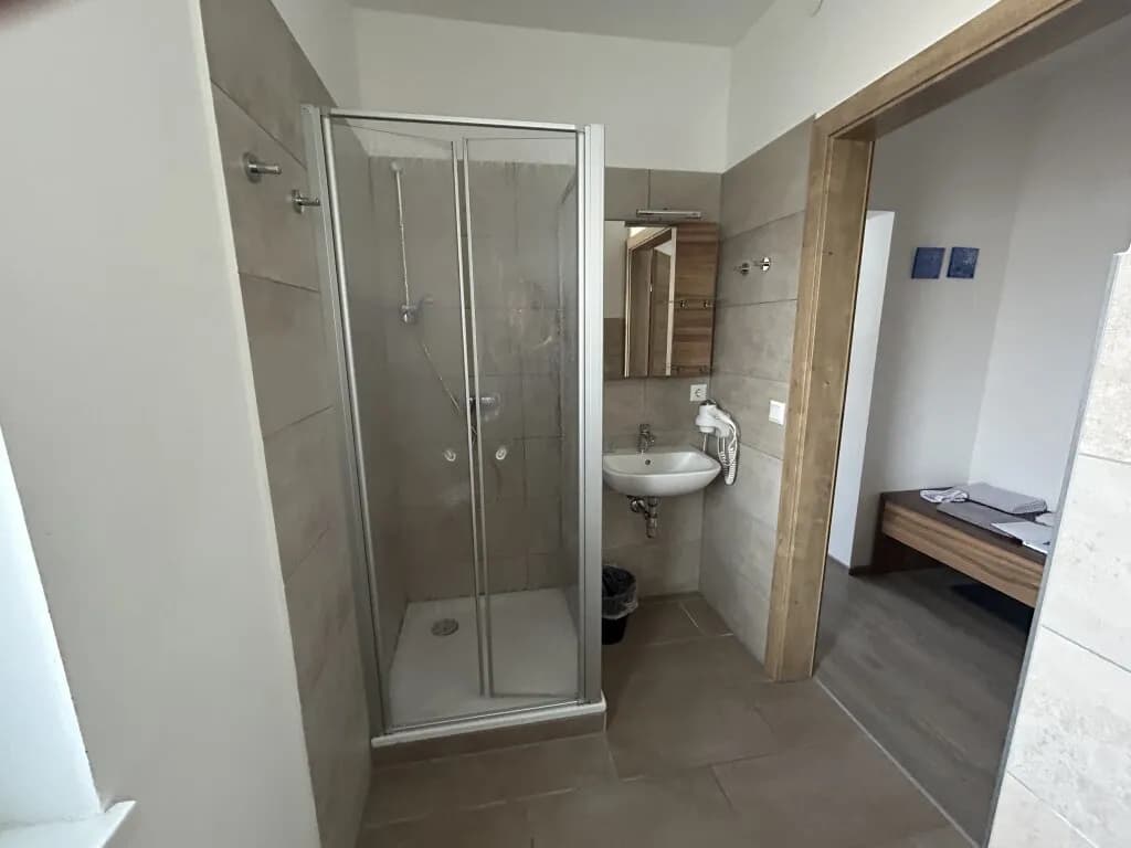 Gewerbeimmobilie kaufen in Kirchdorf an der Krems – 467,75 m², € 2.300.000 – Bild 7 von 10