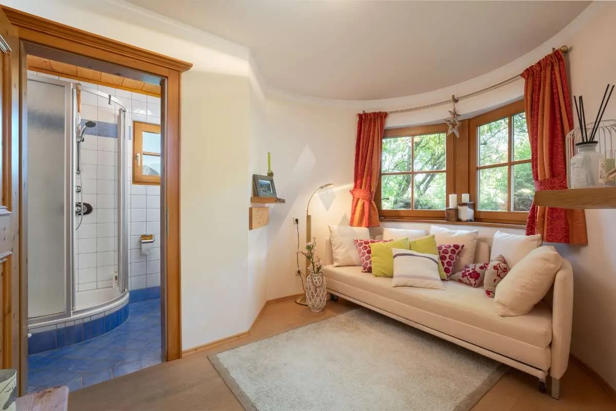 7-Zimmer-Wohnung kaufen in Kitzbühel – 147 m², € 1.975.000 – Bild 3 von 9