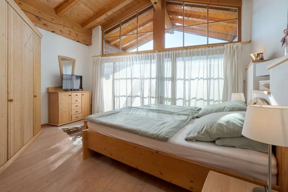 7-Zimmer-Wohnung kaufen in Kitzbühel – 147 m², € 1.975.000 – Bild 7 von 9