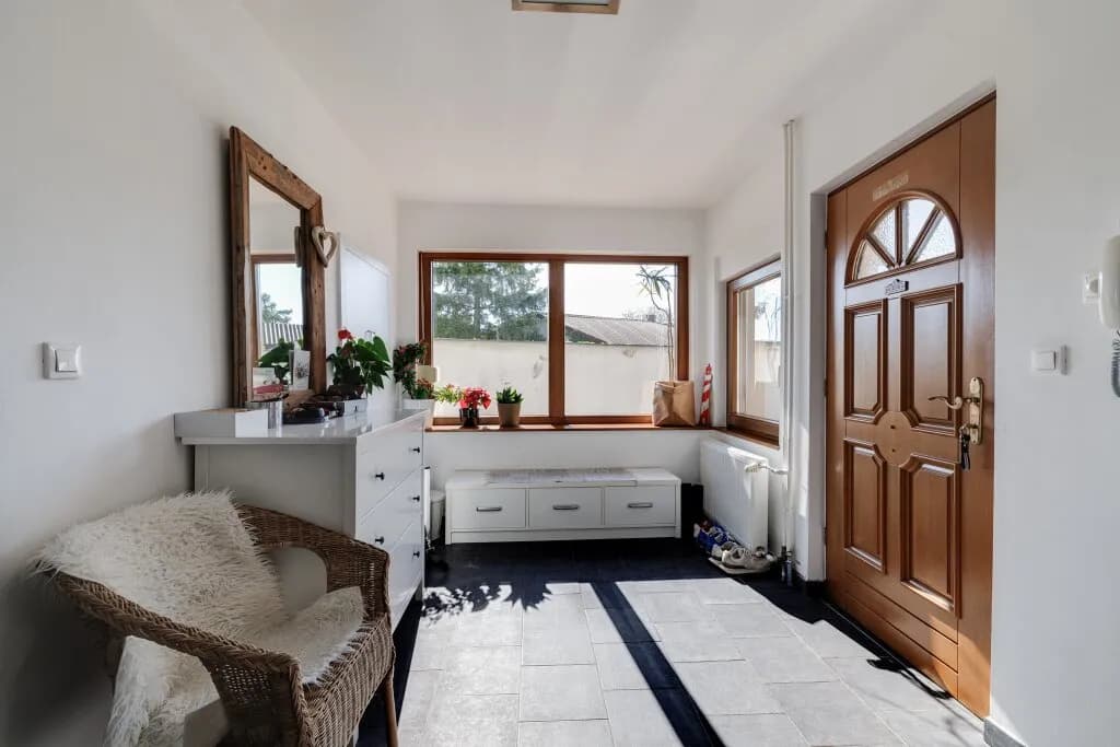 6-Zimmer-Haus kaufen in Neusiedl am See – 146 m², € 389.000 – Bild 2 von 27