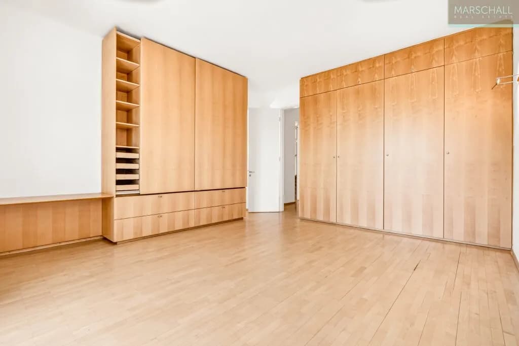 13-Zimmer-Immobilie mieten in Mödling – 569 m², € 14.300 – Bild 12 von 53