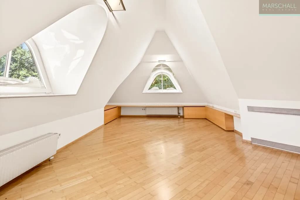 13-Zimmer-Immobilie mieten in Mödling – 569 m², € 14.300 – Bild 33 von 53