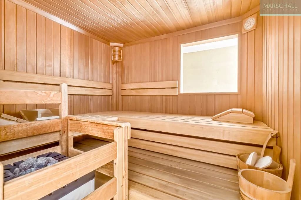 13-Zimmer-Immobilie mieten in Mödling – 569 m², € 14.300 – Bild 37 von 53