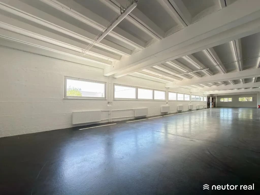Gewerbeimmobilie mieten in Wien – 1 699 m², € 9.175 – Bild 2 von 19