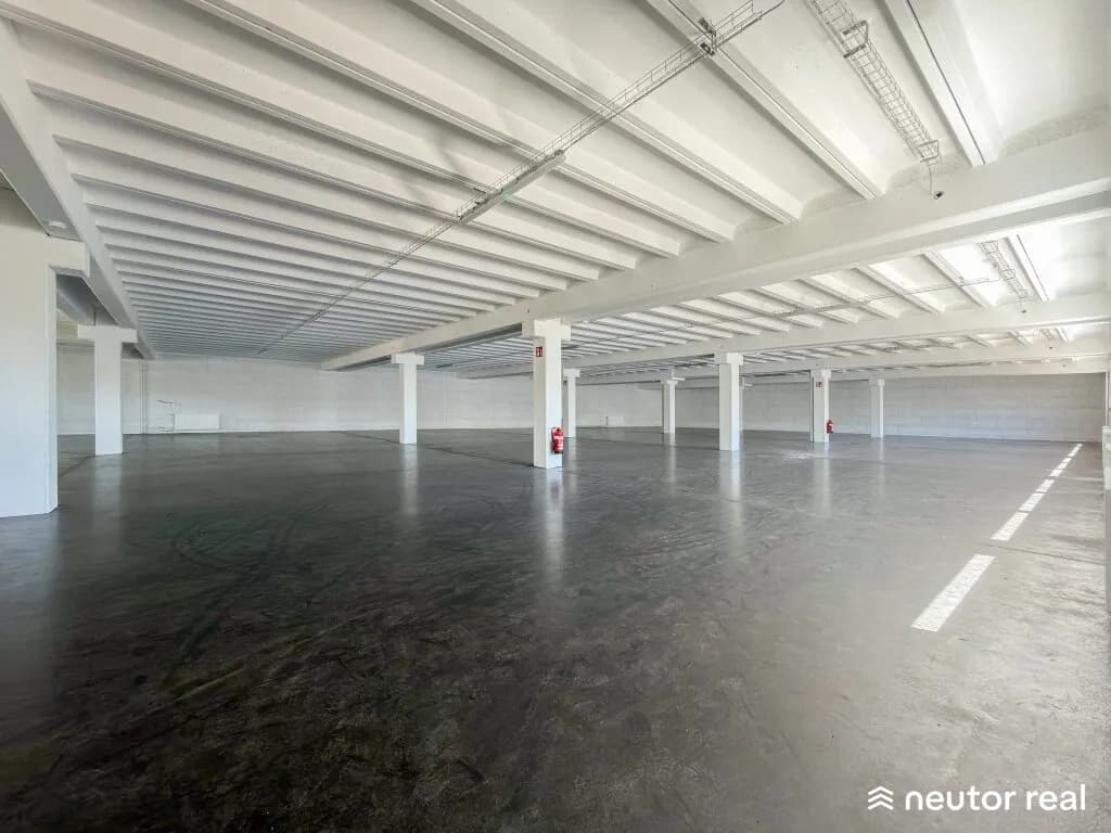 Gewerbeimmobilie mieten in Wien – 1 699 m², € 9.175 – Bild 10 von 19