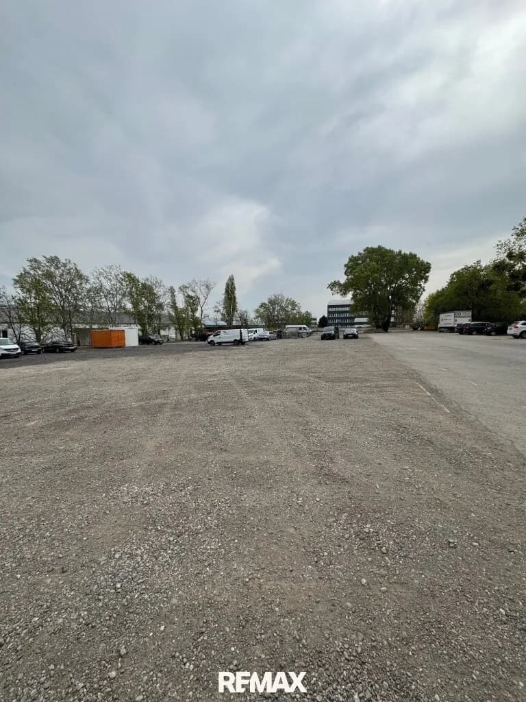 Immobilie mieten in Wien – 9 000 m²