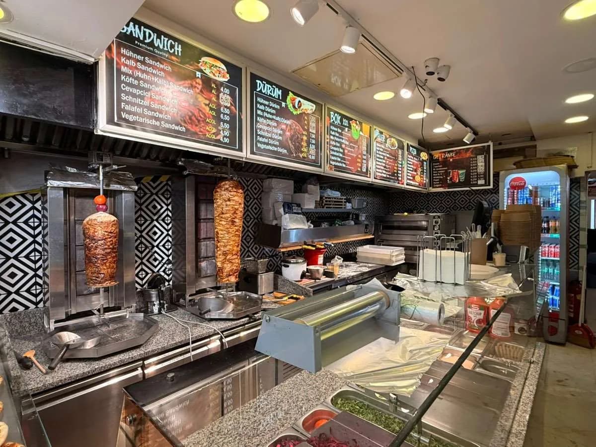 Gewerbeimmobilie mieten in Wien – 37 m², € 3.000 – Bild 2 von 13