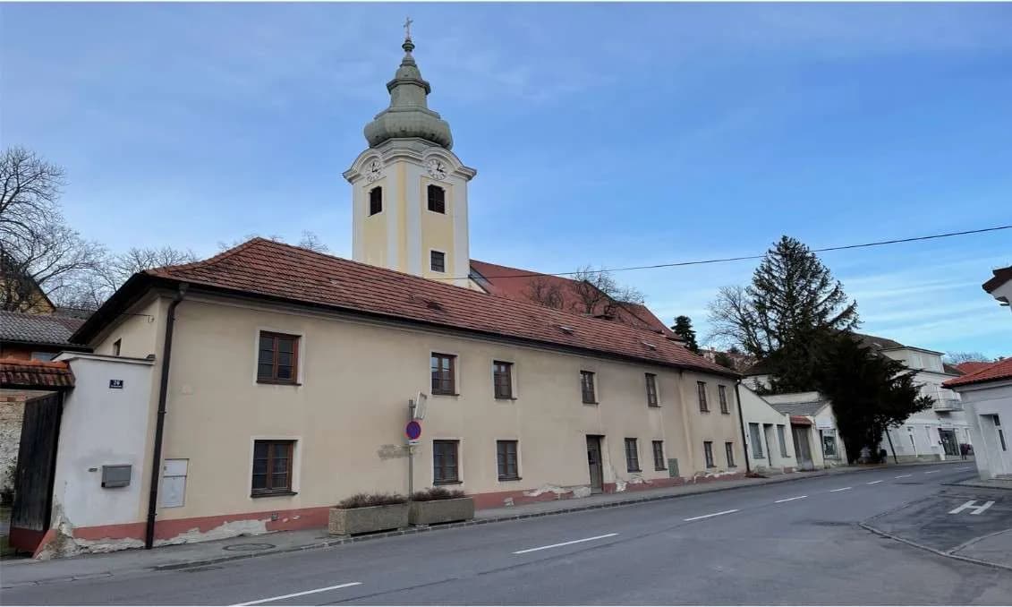 Gewerbeimmobilie kaufen in Baden – 552 m², € 670.000
