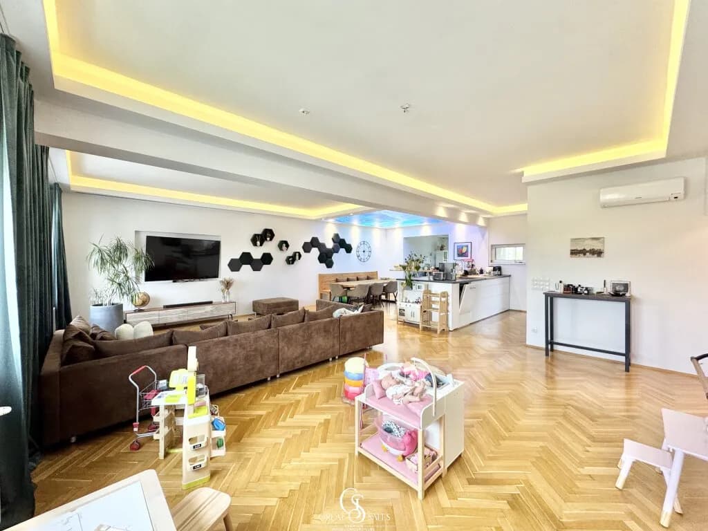 4-Zimmer-Wohnung mieten in Graz – 156,11 m², € 1.635 – Bild 4 von 44