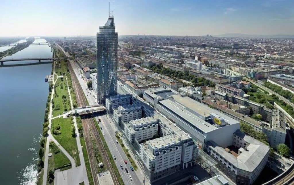 Gewerbeimmobilie mieten in Wien – 460 m², € 11.270