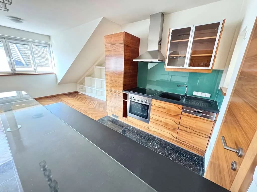 4-Zimmer-Wohnung mieten in Wien – 178 m², € 3.499 – Bild 10 von 21