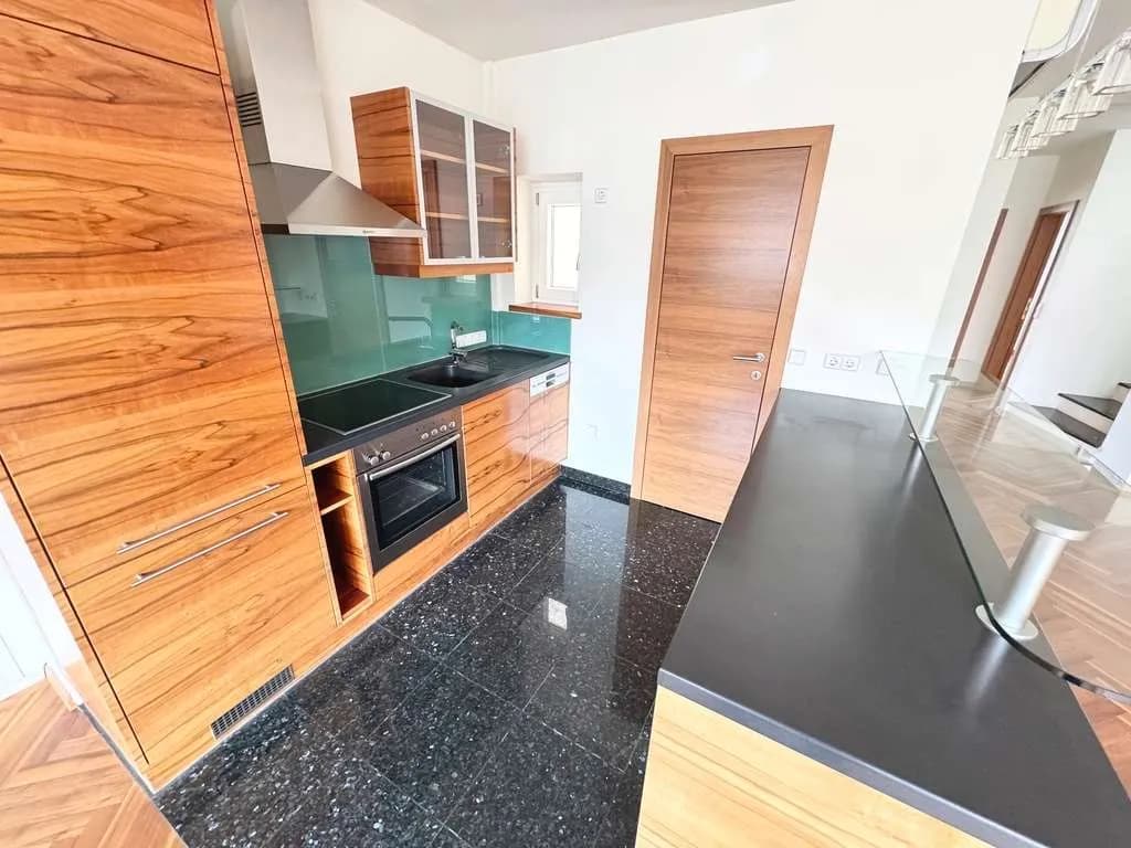 4-Zimmer-Wohnung mieten in Wien – 178 m², € 3.499 – Bild 11 von 21