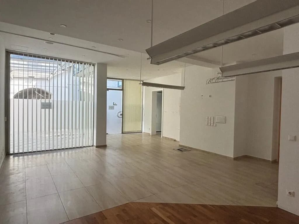 6-Zimmer-Gewerbeimmobilie mieten in Tulln – 188 m², € 1.316 – Bild 8 von 25