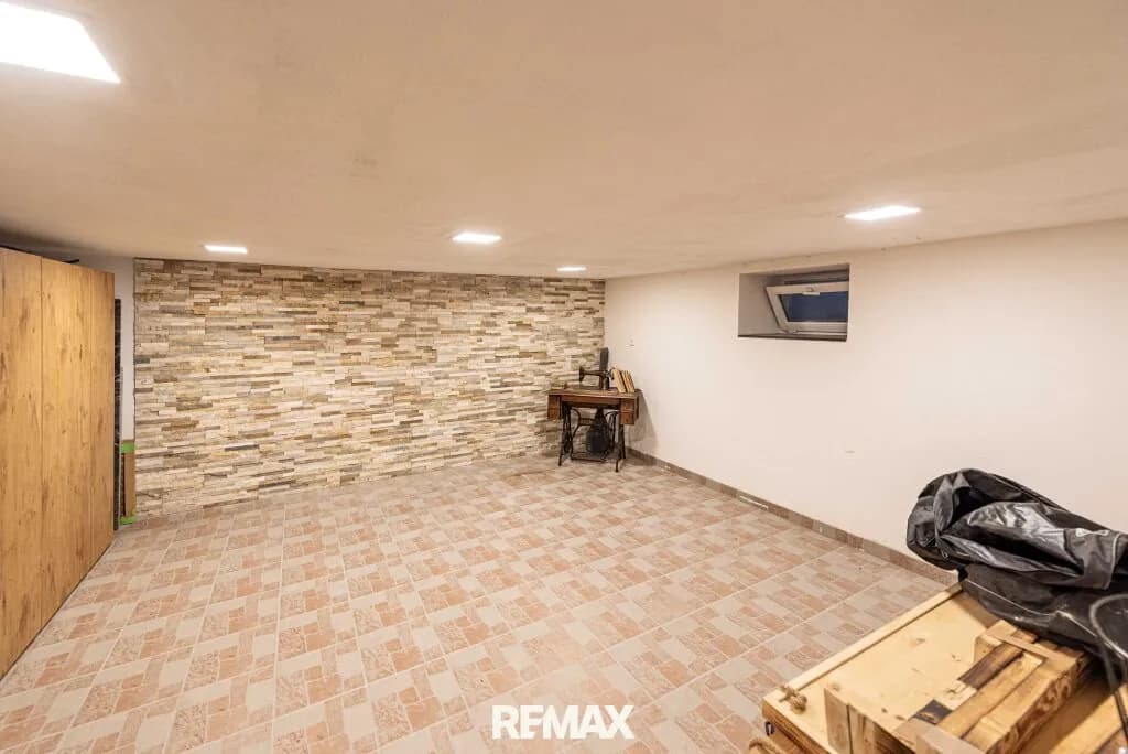 9-Zimmer-Gewerbeimmobilie kaufen in Gmunden – 347,68 m², € 888.888 – Bild 19 von 25