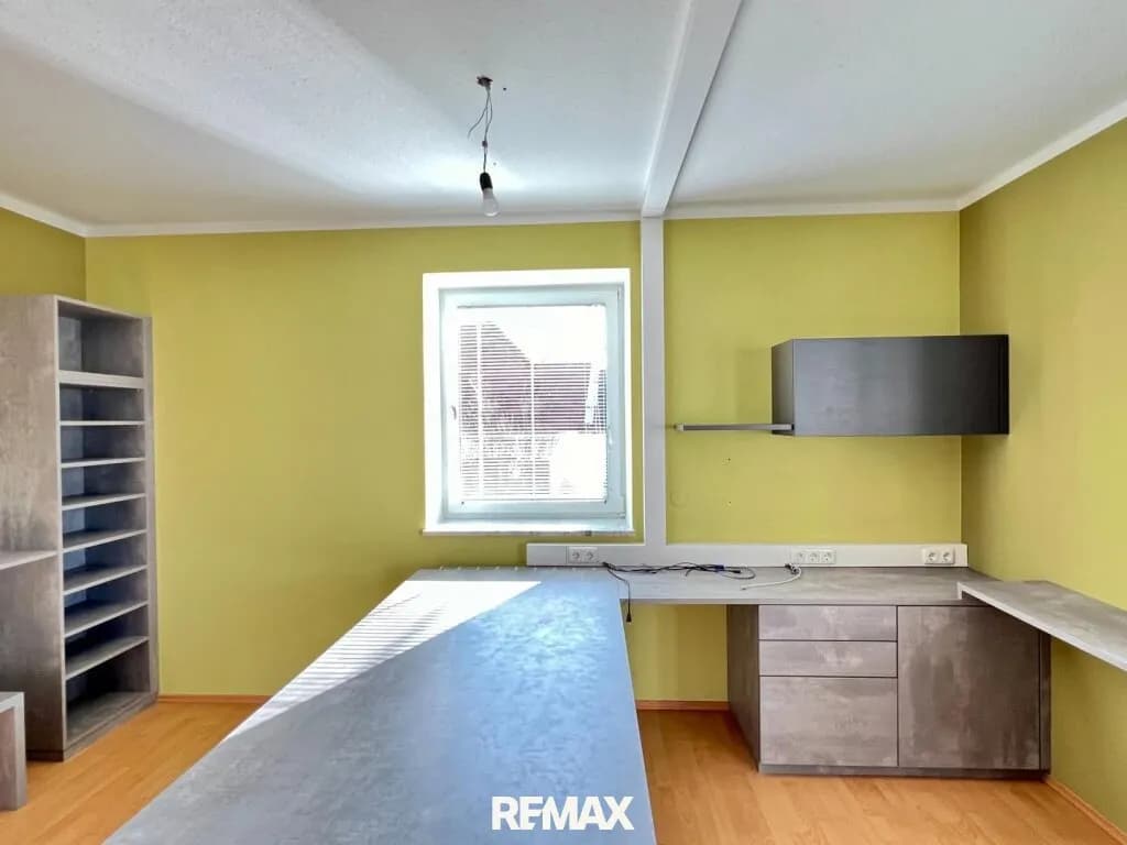 2-Zimmer-Gewerbeimmobilie mieten in Freistadt – 42 m², € 505 – Bild 2 von 13