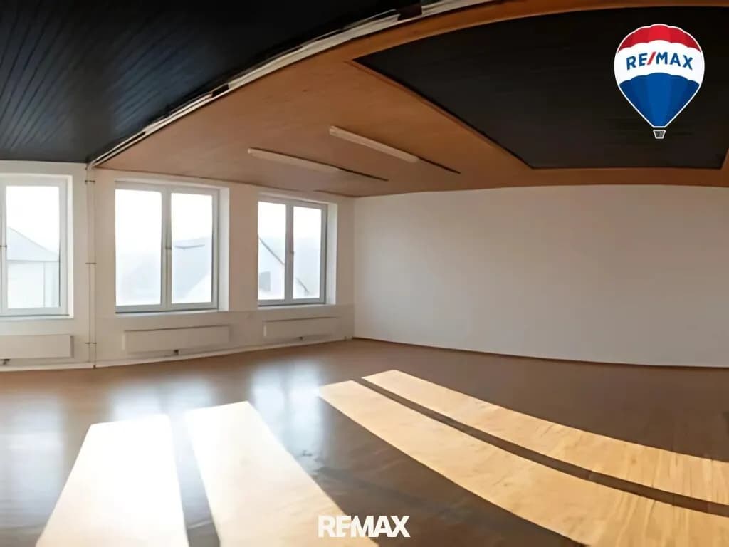 4-Zimmer-Gewerbeimmobilie mieten in Freistadt – 220 m², € 1.850