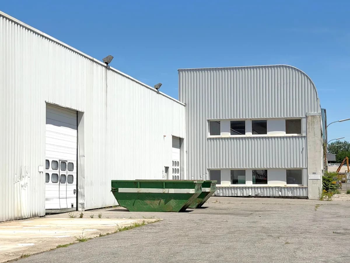 Gewerbeimmobilie mieten in Wien – 2 800 m², € 4 – Bild 4 von 9