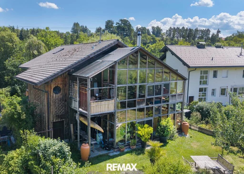 6-Zimmer-Haus kaufen in Gmunden – 230 m², € 660.000