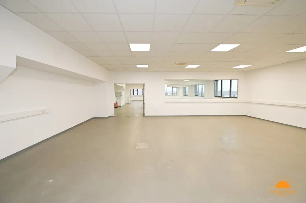 5-Zimmer-Gewerbeimmobilie mieten in Baden – 278 m², € 3.000 – Bild 11 von 18