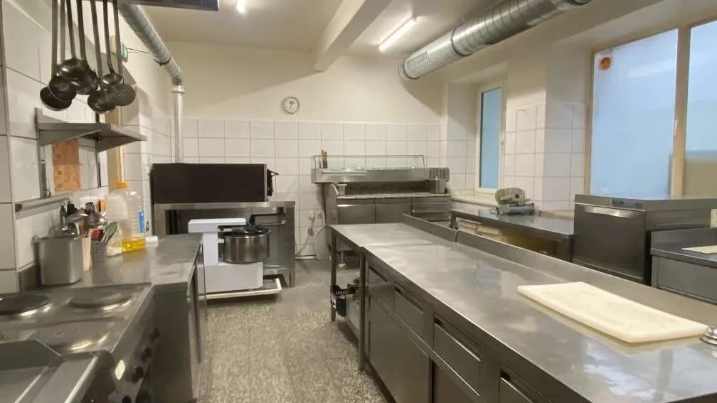 Gewerbeimmobilie mieten in Mistelbach – 430 m², € 2.460 – Bild 34 von 63
