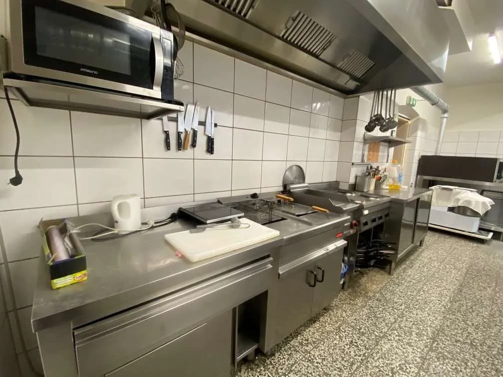 Gewerbeimmobilie mieten in Mistelbach – 430 m², € 2.460 – Bild 38 von 63