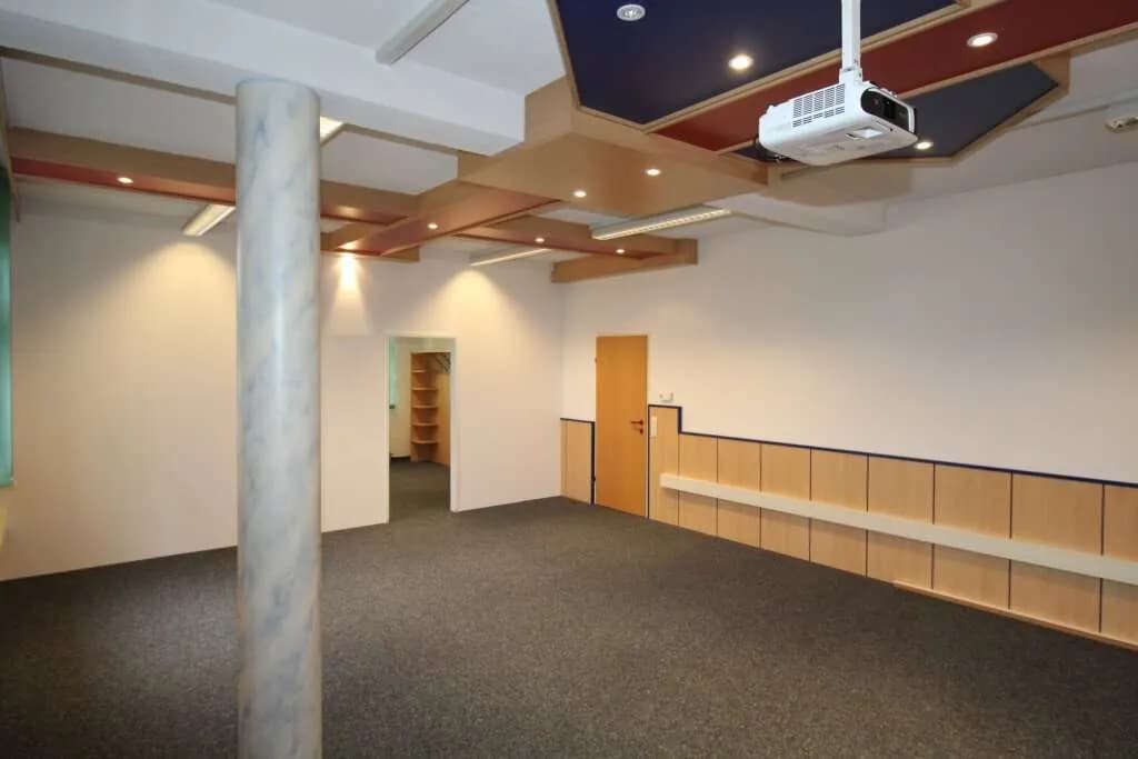 3-Zimmer-Gewerbeimmobilie mieten in Freistadt – 103 m², € 975 – Bild 3 von 11