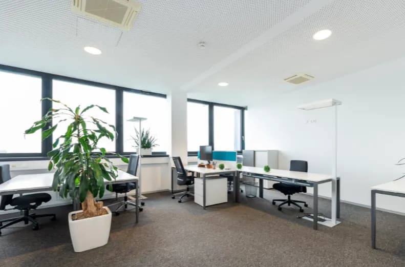 4-Zimmer-Gewerbeimmobilie mieten in Graz – 110 m², € 2.420 – Bild 1 von 5