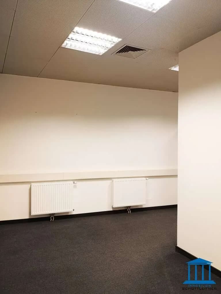 Gewerbeimmobilie mieten in Wiener Neustadt – 49 m², € 302 – Bild 4 von 11