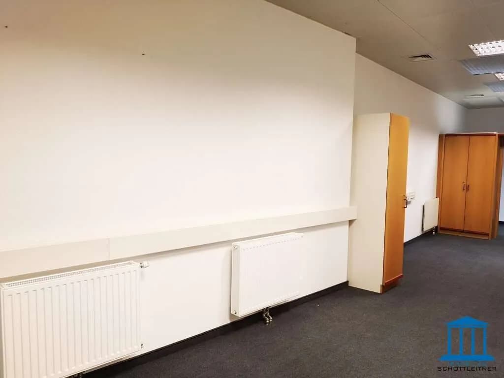 Gewerbeimmobilie mieten in Wiener Neustadt – 49 m², € 302 – Bild 5 von 11