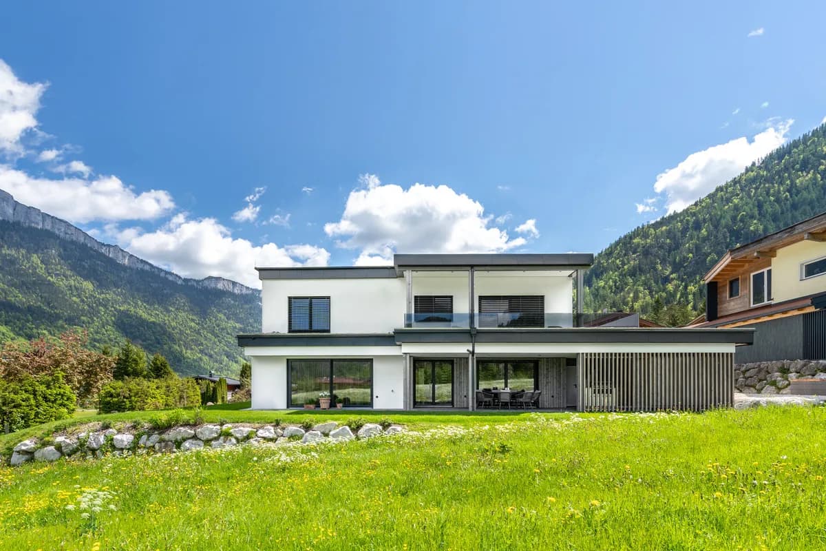 5-Zimmer-Haus kaufen in Kitzbühel – 240 m², € 1.875.000 – Bild 2 von 12