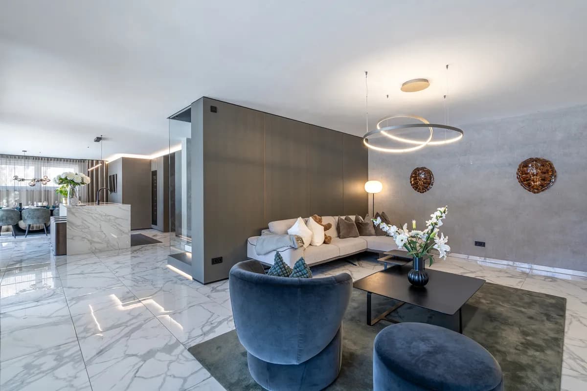 5-Zimmer-Haus kaufen in Kitzbühel – 240 m², € 1.875.000 – Bild 3 von 12