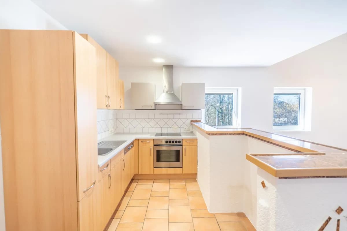 2-Zimmer-Wohnung mieten in Salzburg-Umgebung – 130 m², € 1.180 – Bild 2 von 7