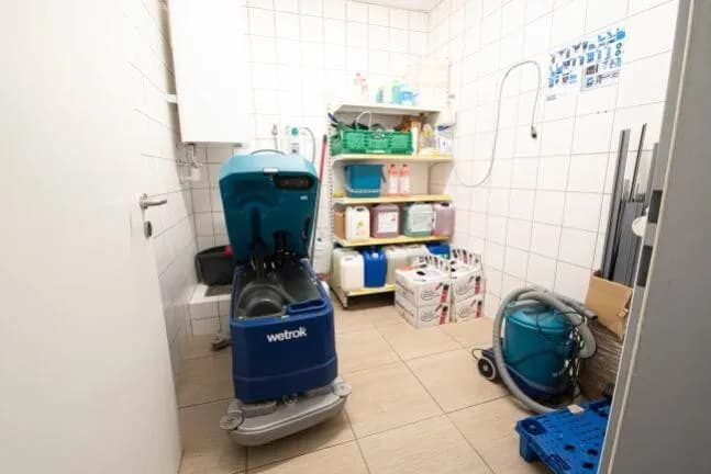 Gewerbeimmobilie mieten in Wels – 632 m², € 7.280 – Bild 15 von 22