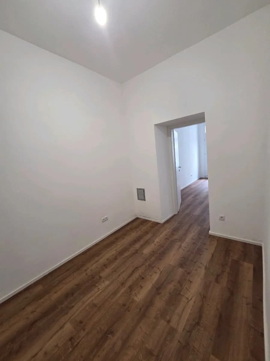 2-Zimmer-Gewerbeimmobilie mieten in Wien – 50 m², € 828 – Bild 3 von 9