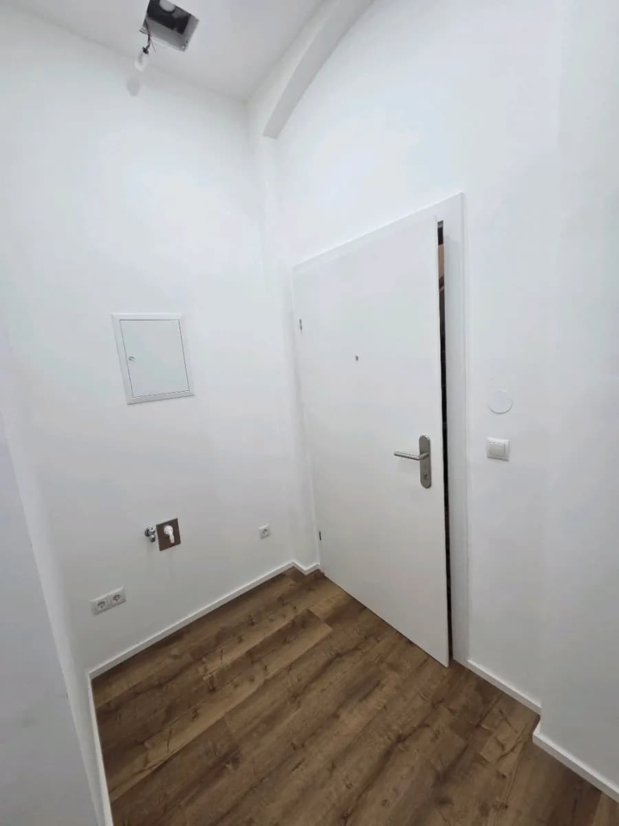 2-Zimmer-Gewerbeimmobilie mieten in Wien – 50 m², € 828 – Bild 6 von 9