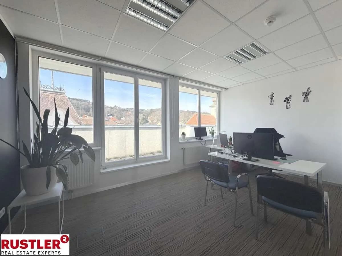3-Zimmer-Gewerbeimmobilie mieten in Mödling – 107 m², € 2.274