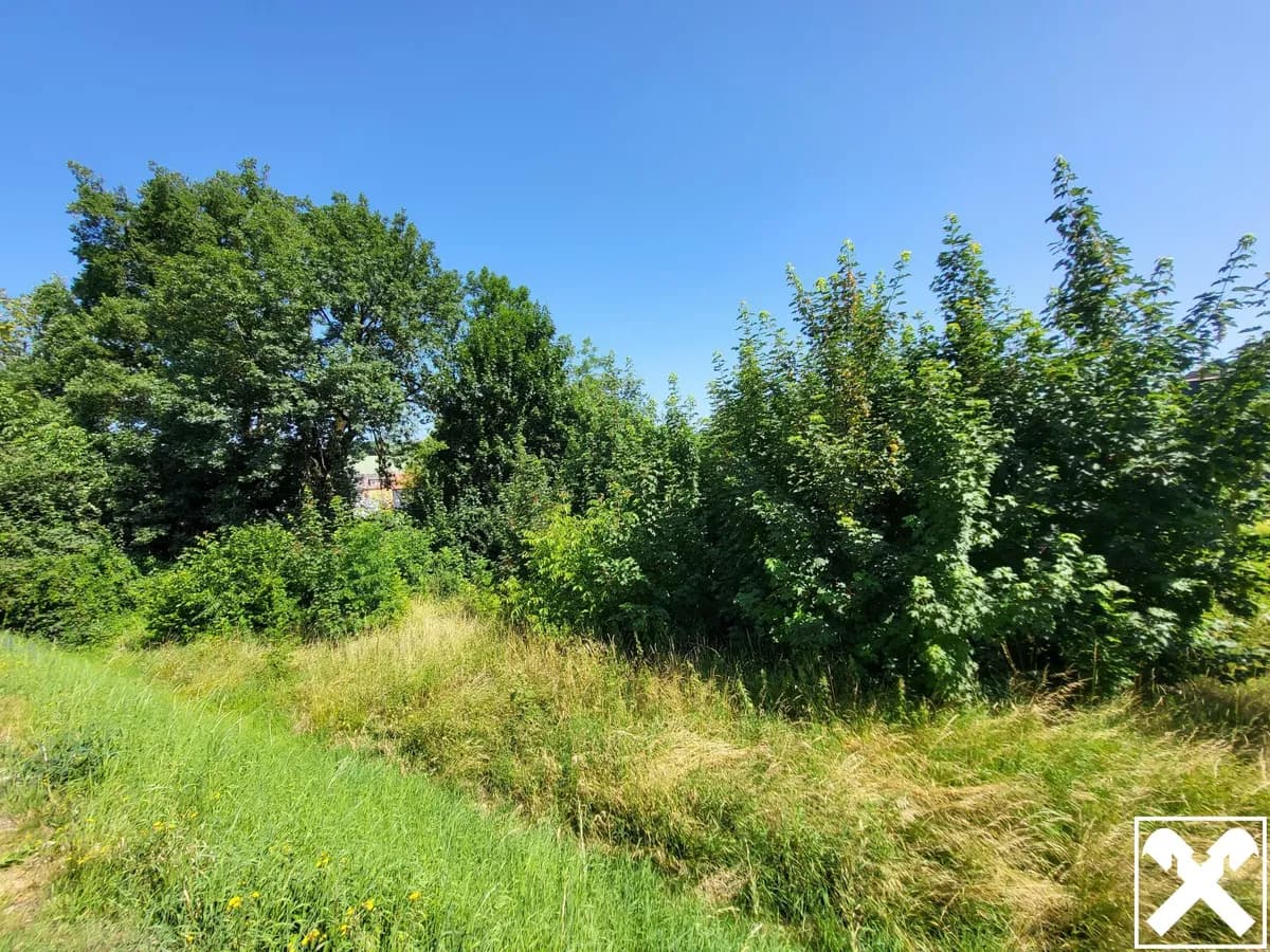 Grundstück kaufen in Linz Land – 3 012 m², € 1.280.100