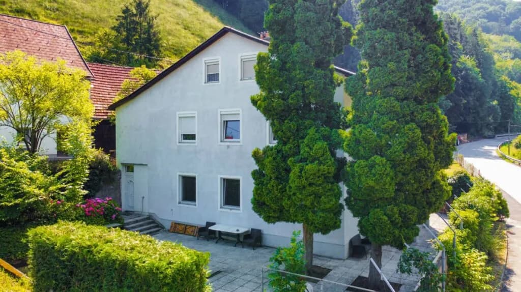 Gewerbeimmobilie kaufen in Amstetten – 170,63 m², € 600.000