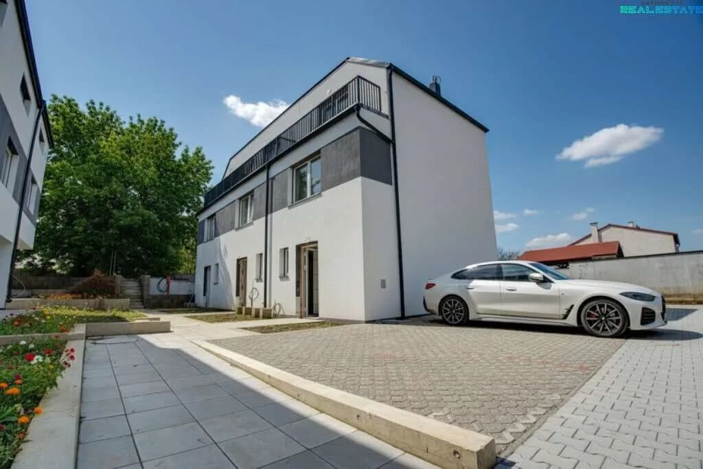 4-Zimmer-Haus kaufen in Bruck an der Leitha – 102,5 m², € 439.000 – Bild 3 von 25