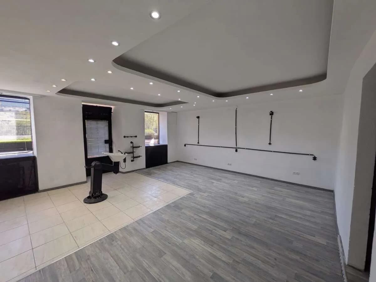 Gewerbeimmobilie mieten in Innsbruck – 50 m², € 1.500 – Bild 3 von 6