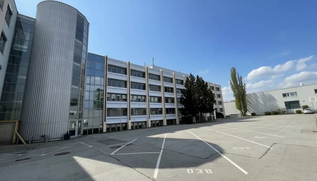 Gewerbeimmobilie mieten in Wien – 125 m², € 1.338 – Bild 1 von 12