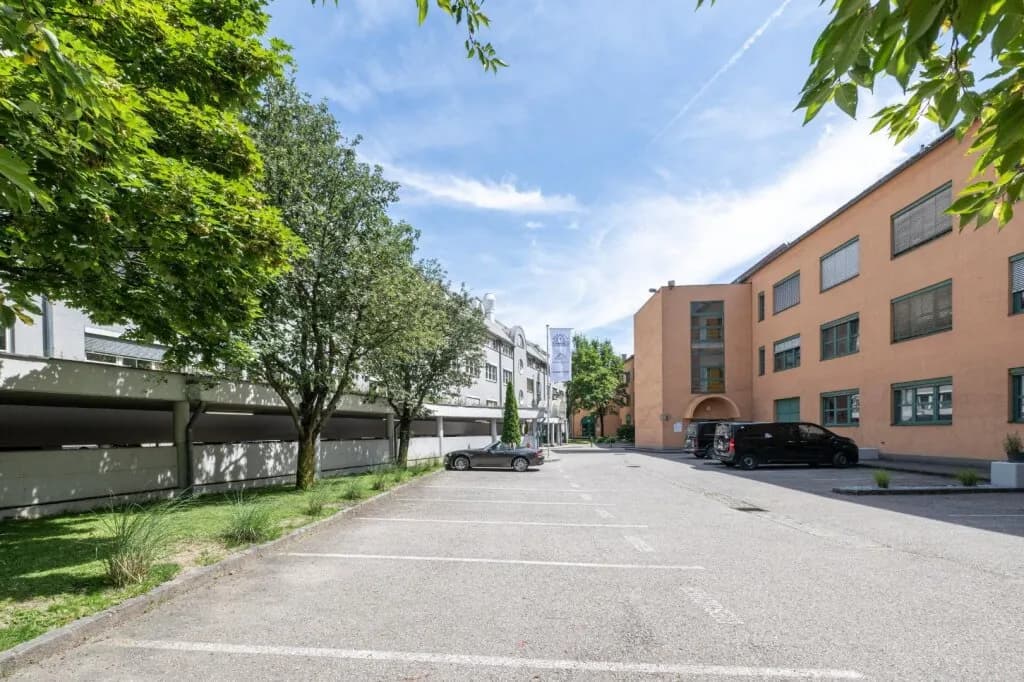 Gewerbeimmobilie mieten in Linz – 816 m², € 9.159 – Bild 2 von 4